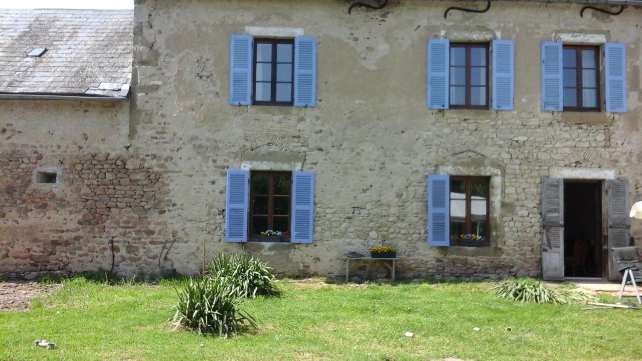 De Oude Pastorie Bed & Breakfast La Celle-En-Morvan Dış mekan fotoğraf