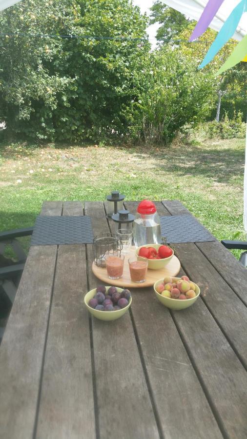 De Oude Pastorie Bed & Breakfast La Celle-En-Morvan Dış mekan fotoğraf