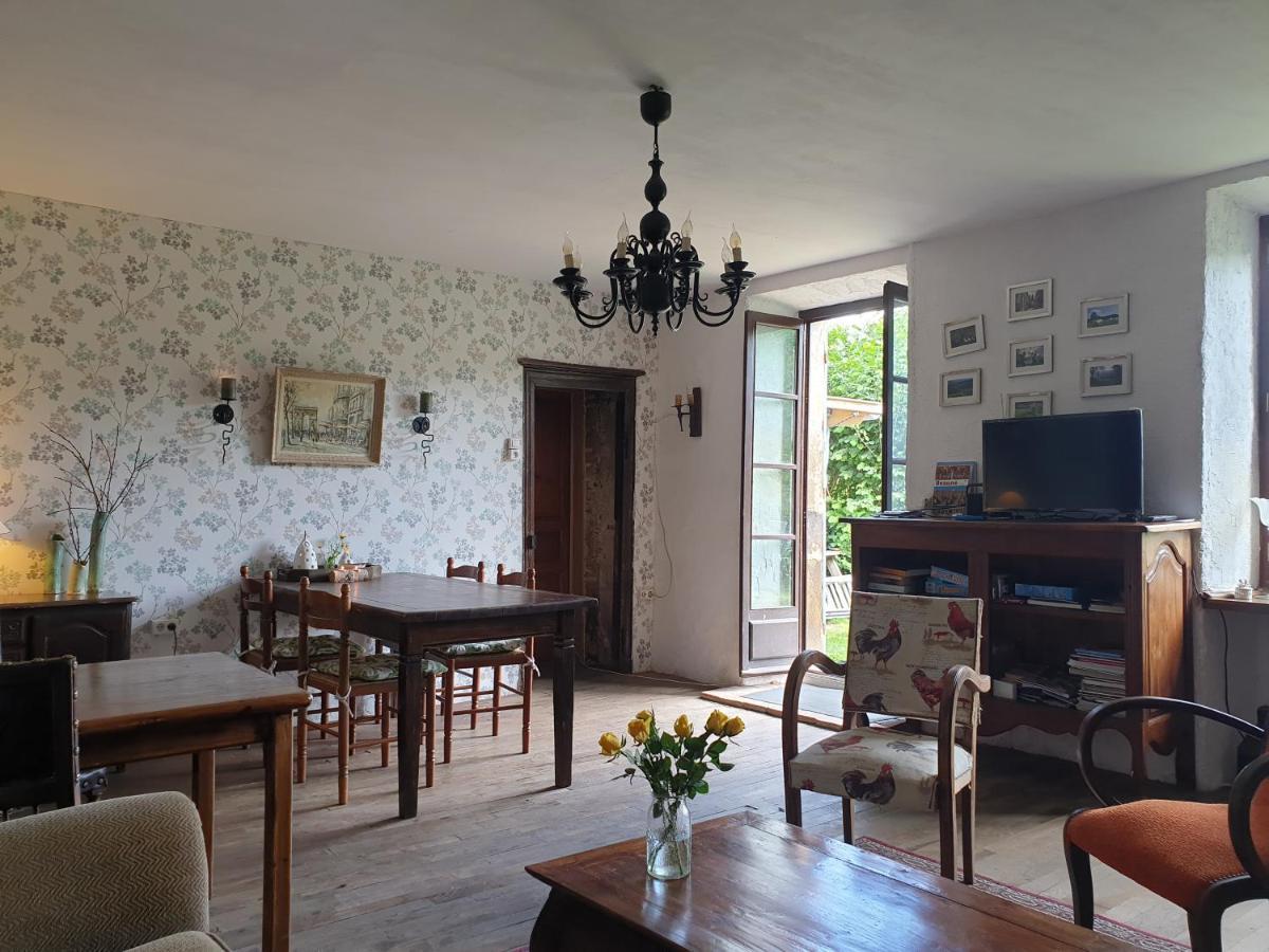 De Oude Pastorie Bed & Breakfast La Celle-En-Morvan Dış mekan fotoğraf